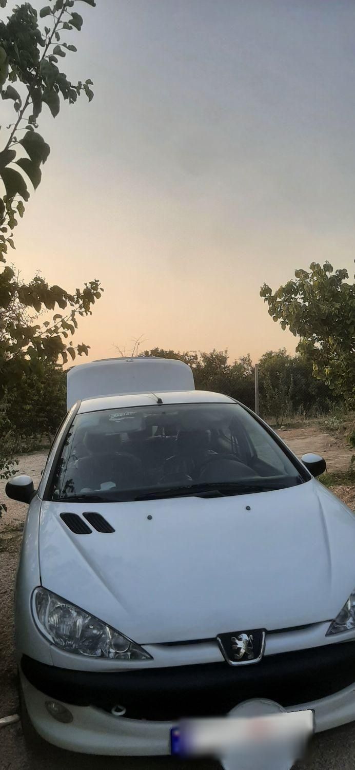 پژو ۲۰۶ صندوق دار v8 - 1395