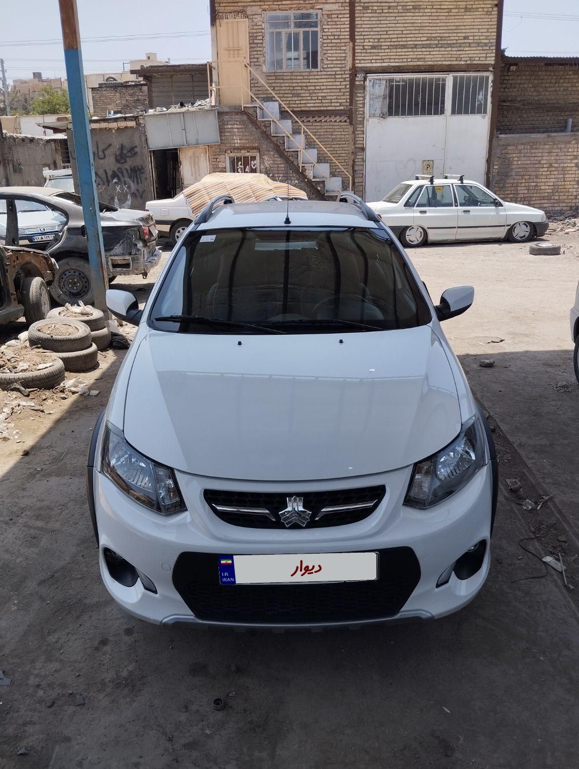 خودرو کوییک، معمولی آگهی ann_19440464