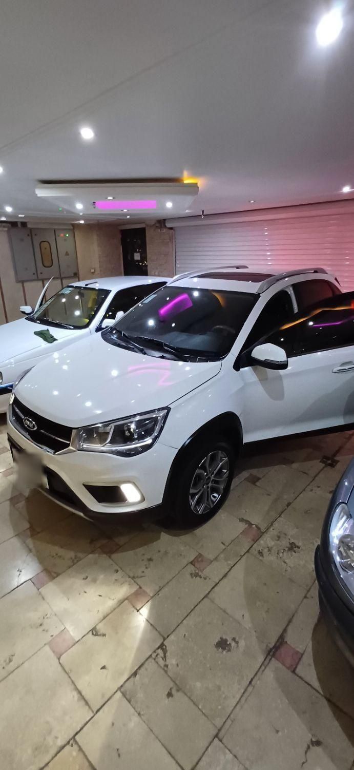 ام وی ام X22 دنده ای اسپرت اکسلنت - 1397