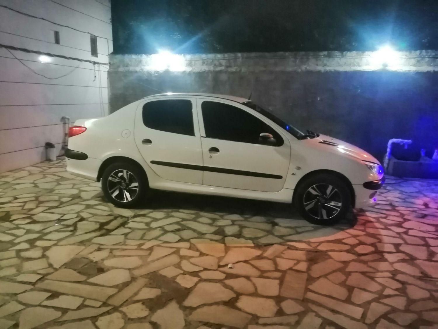 پژو ۲۰۶ صندوق دار v8 - 1389