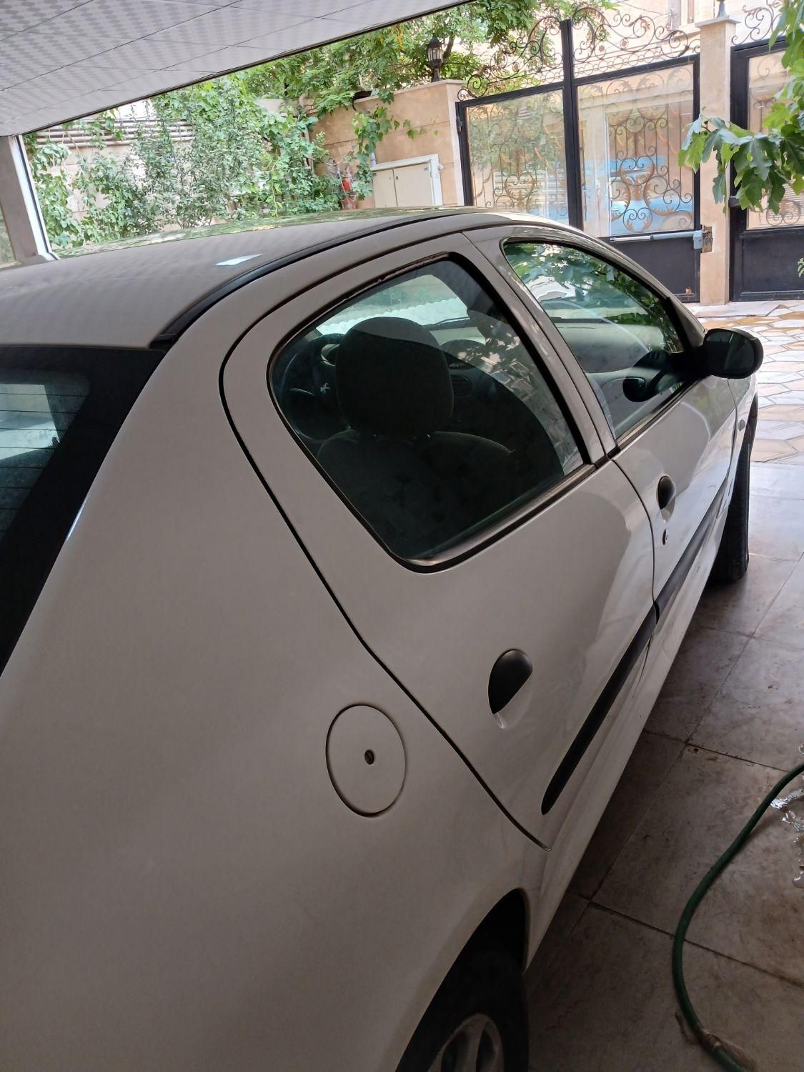 پژو ۲۰۶ صندوق دار v8 - 1397