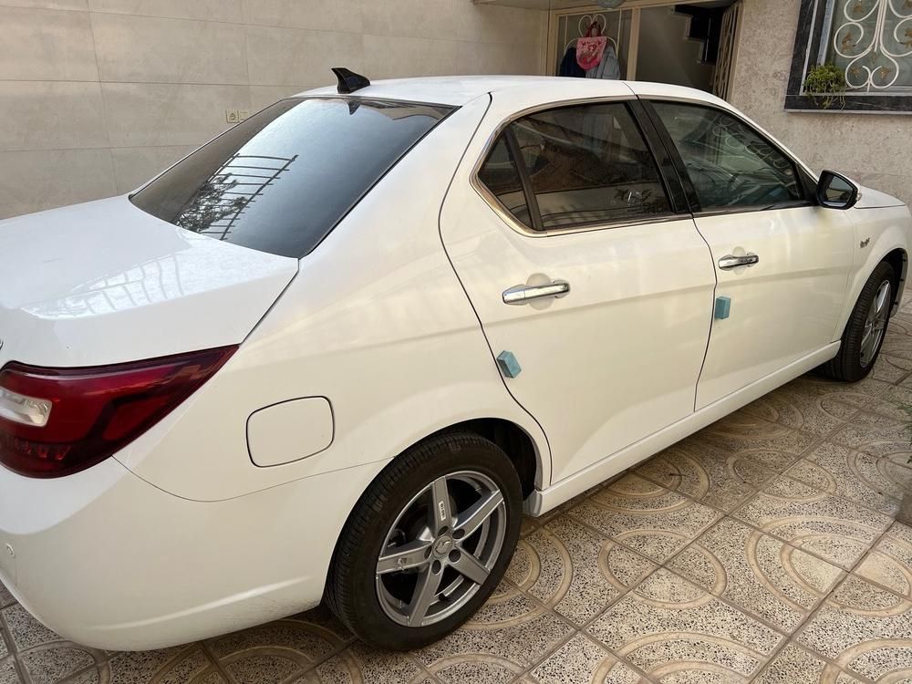 دنا پلاس توربو 6 دنده - 1402