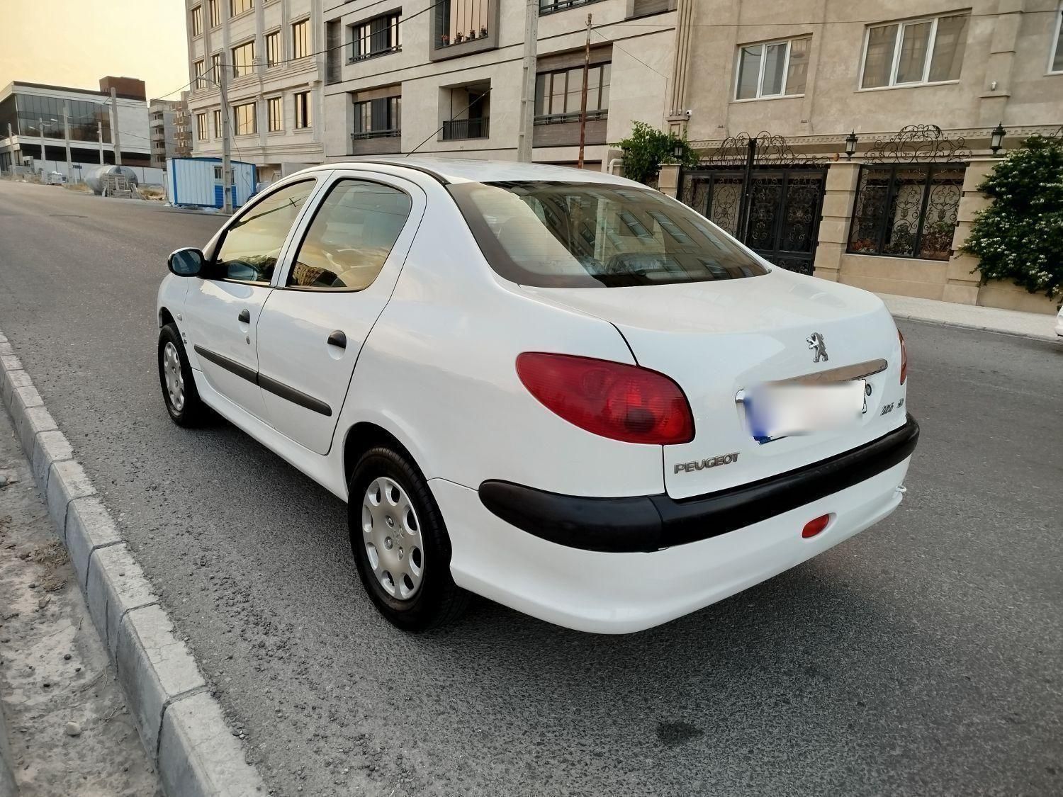 پژو ۲۰۶ صندوق دار v1 - 1388