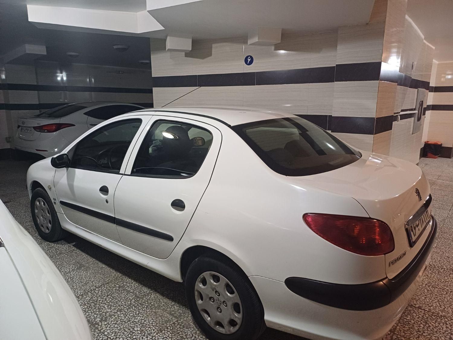 پژو ۲۰۶ صندوق دار v8 - 1398