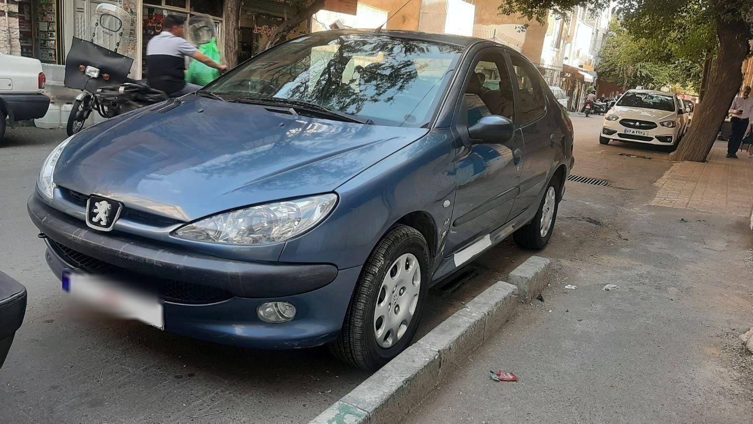 پژو ۲۰۶ صندوق دار v8 - 1388