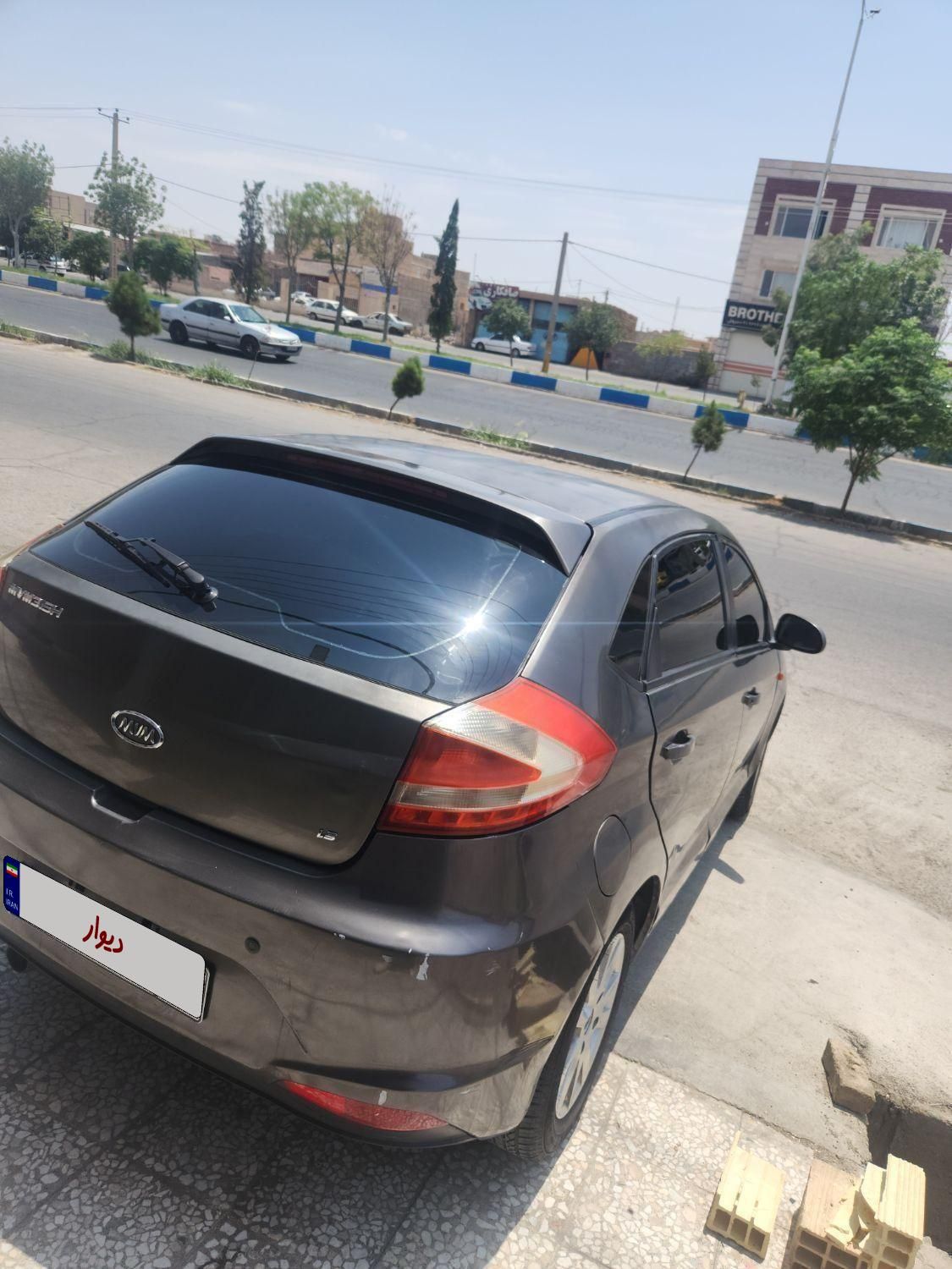 ام وی ام 315 هاچ بک اسپرت لاکچری - 1394