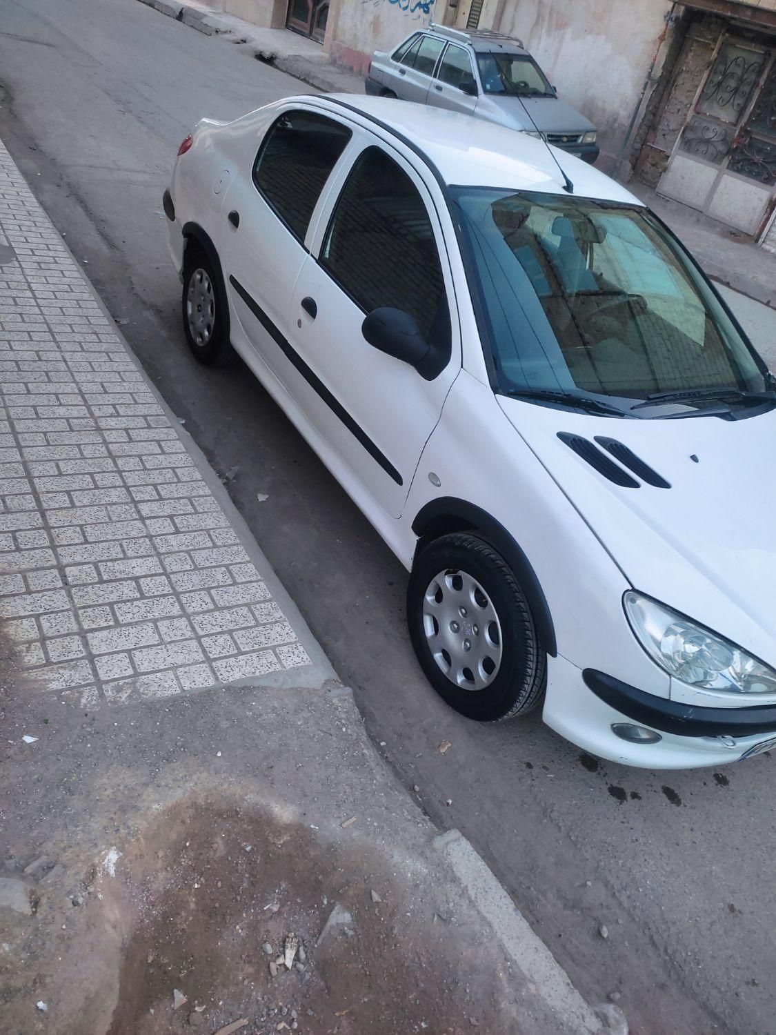 پژو ۲۰۶ صندوق دار v20 - 1389
