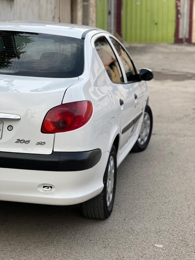 پژو ۲۰۶ صندوق دار v8 - 1395