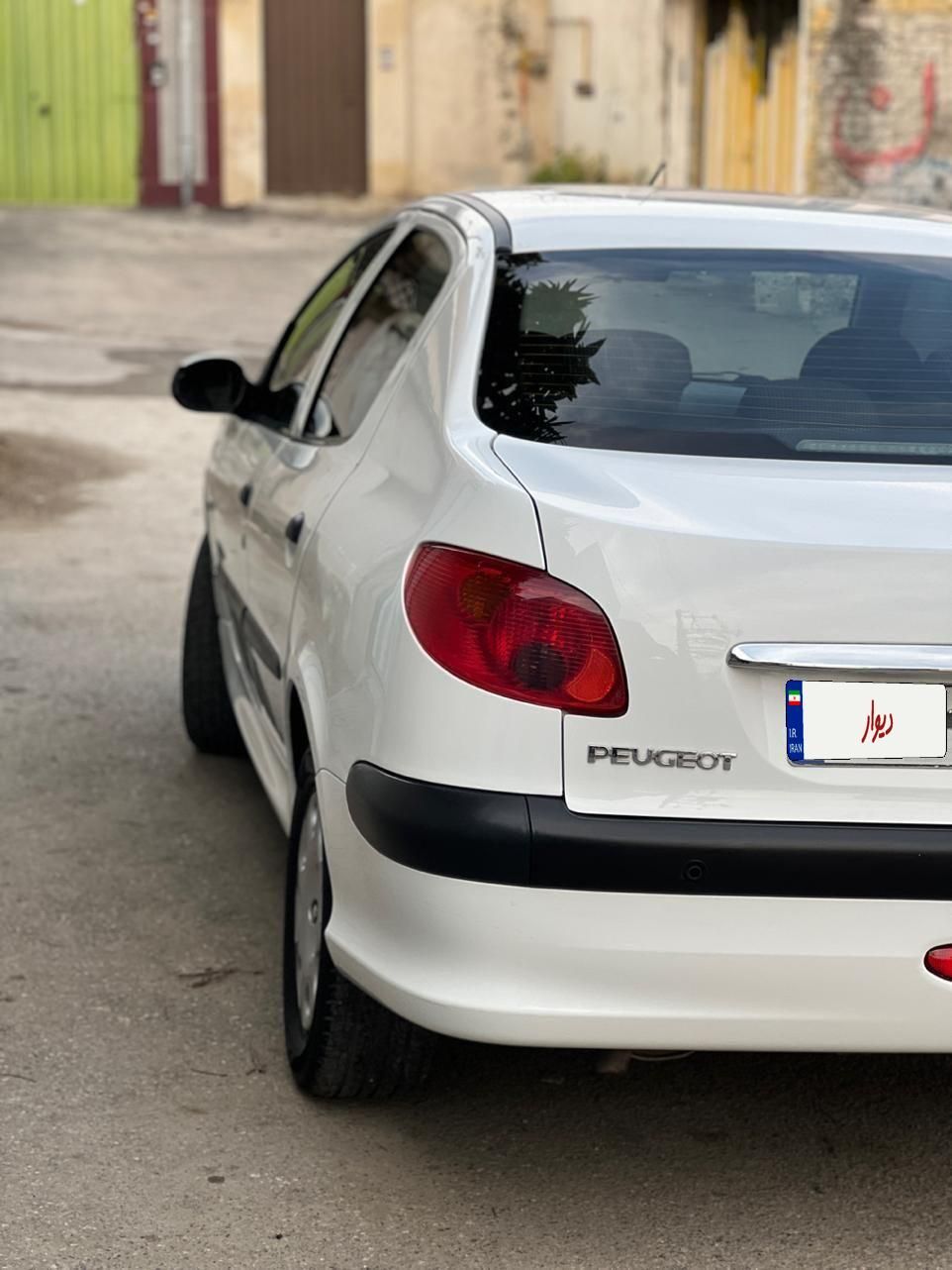 پژو ۲۰۶ صندوق دار v8 - 1395