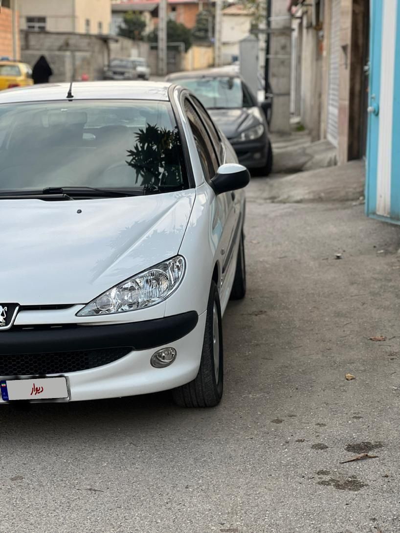 پژو ۲۰۶ صندوق دار v8 - 1395