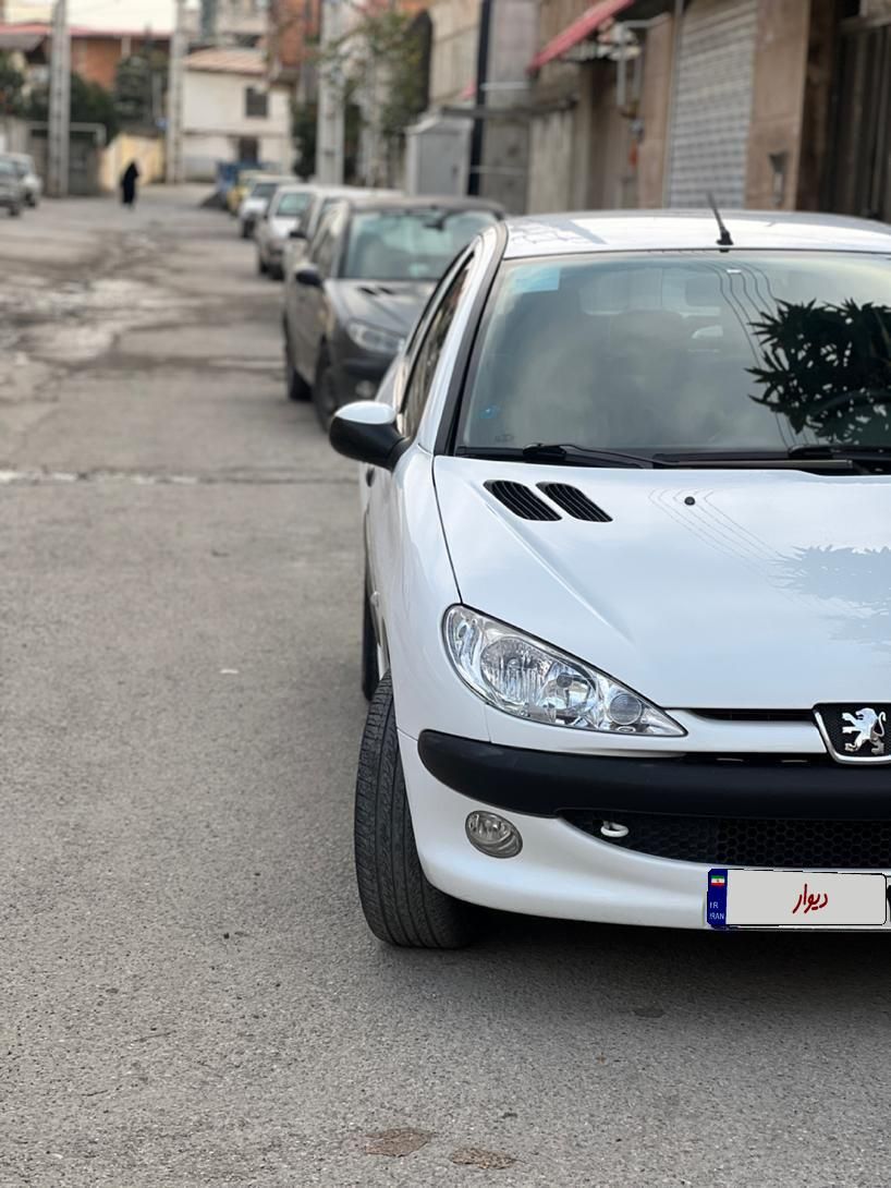 پژو ۲۰۶ صندوق دار v8 - 1395