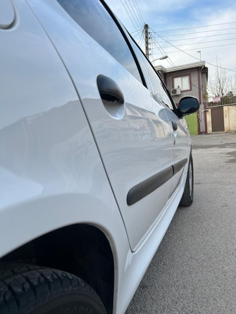 پژو ۲۰۶ صندوق دار v8 - 1395
