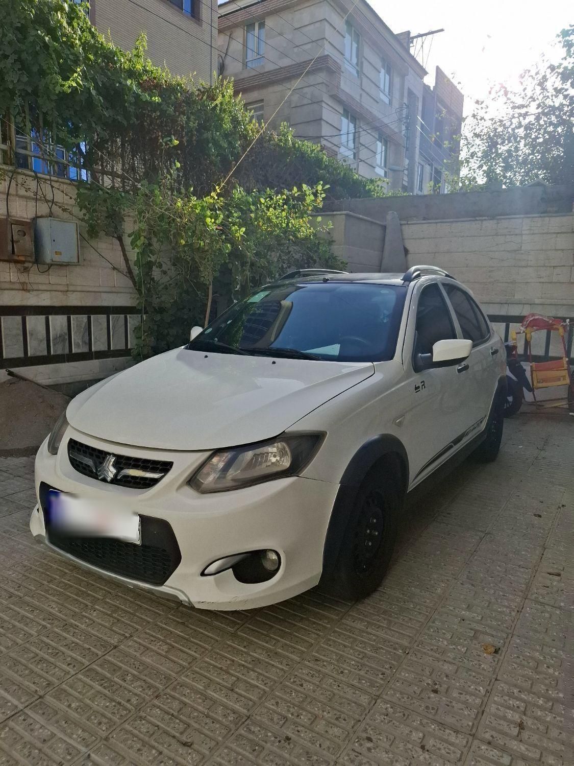 کوییک R دنده‌ای - 1402