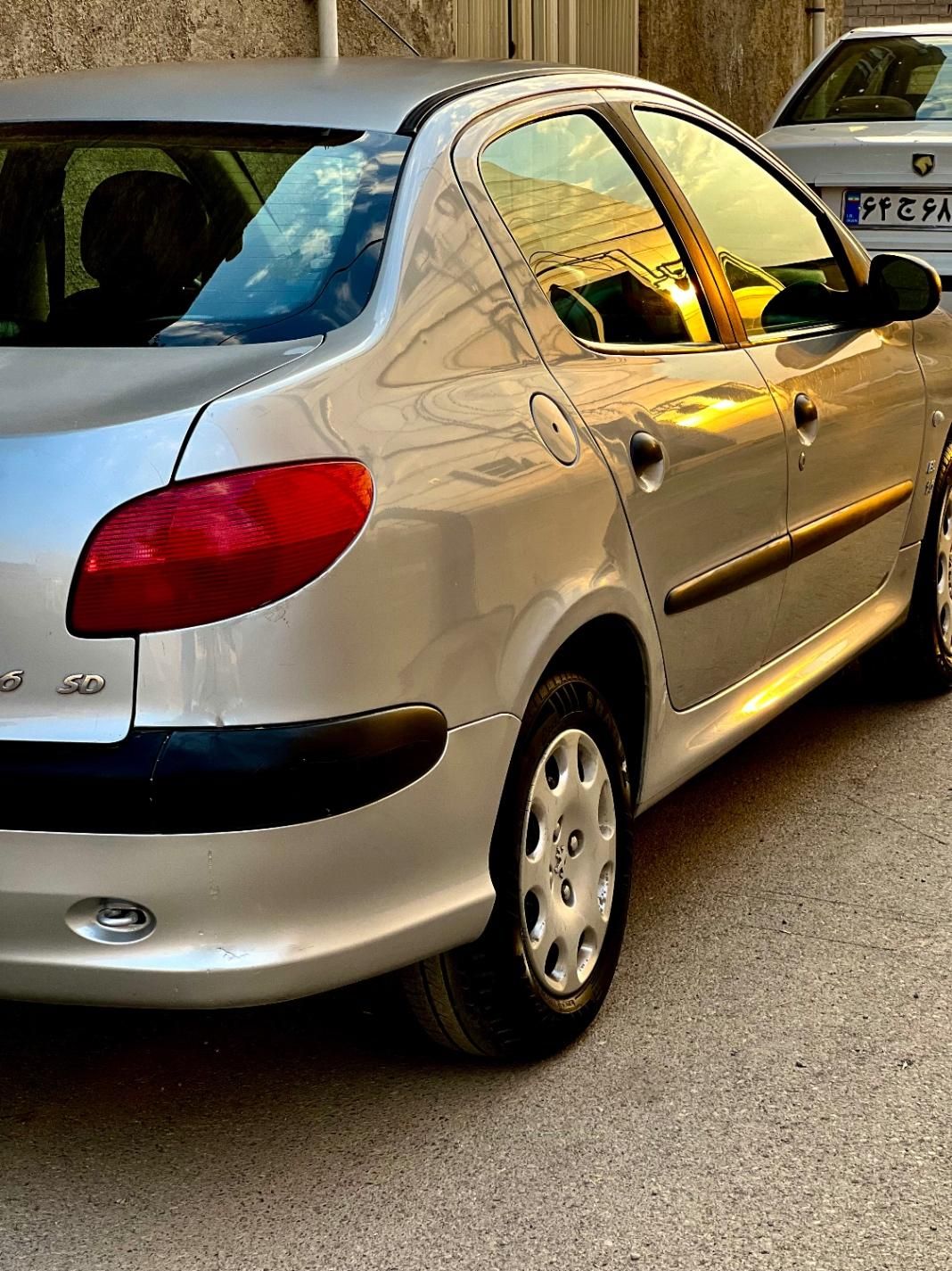 پژو ۲۰۶ صندوق دار v8 - 1388