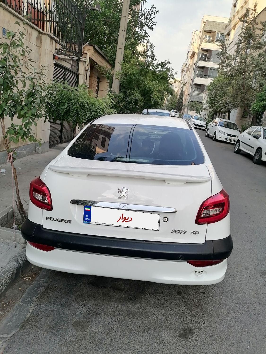 پژو ۲۰۷ صندوق دار اتوماتیک - 1398