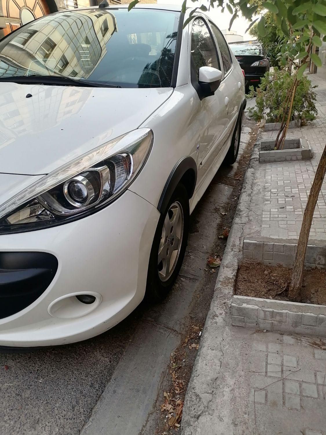 پژو ۲۰۷ صندوق دار اتوماتیک - 1398
