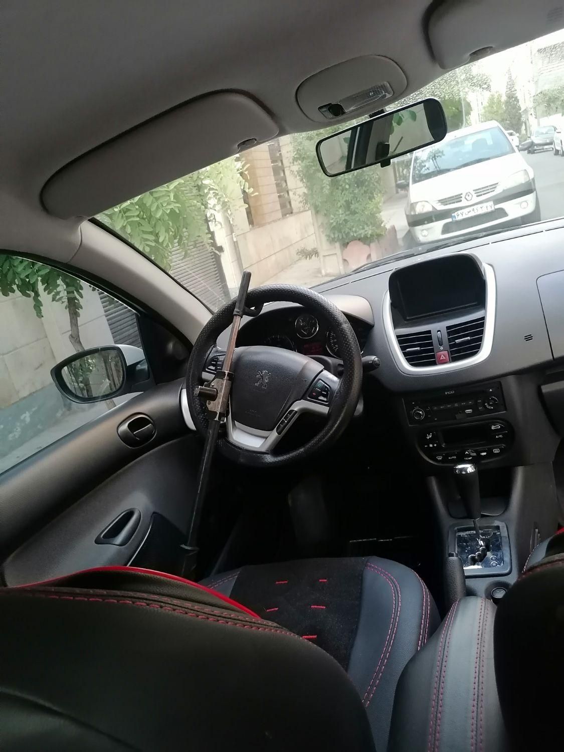 پژو ۲۰۷ صندوق دار اتوماتیک - 1398