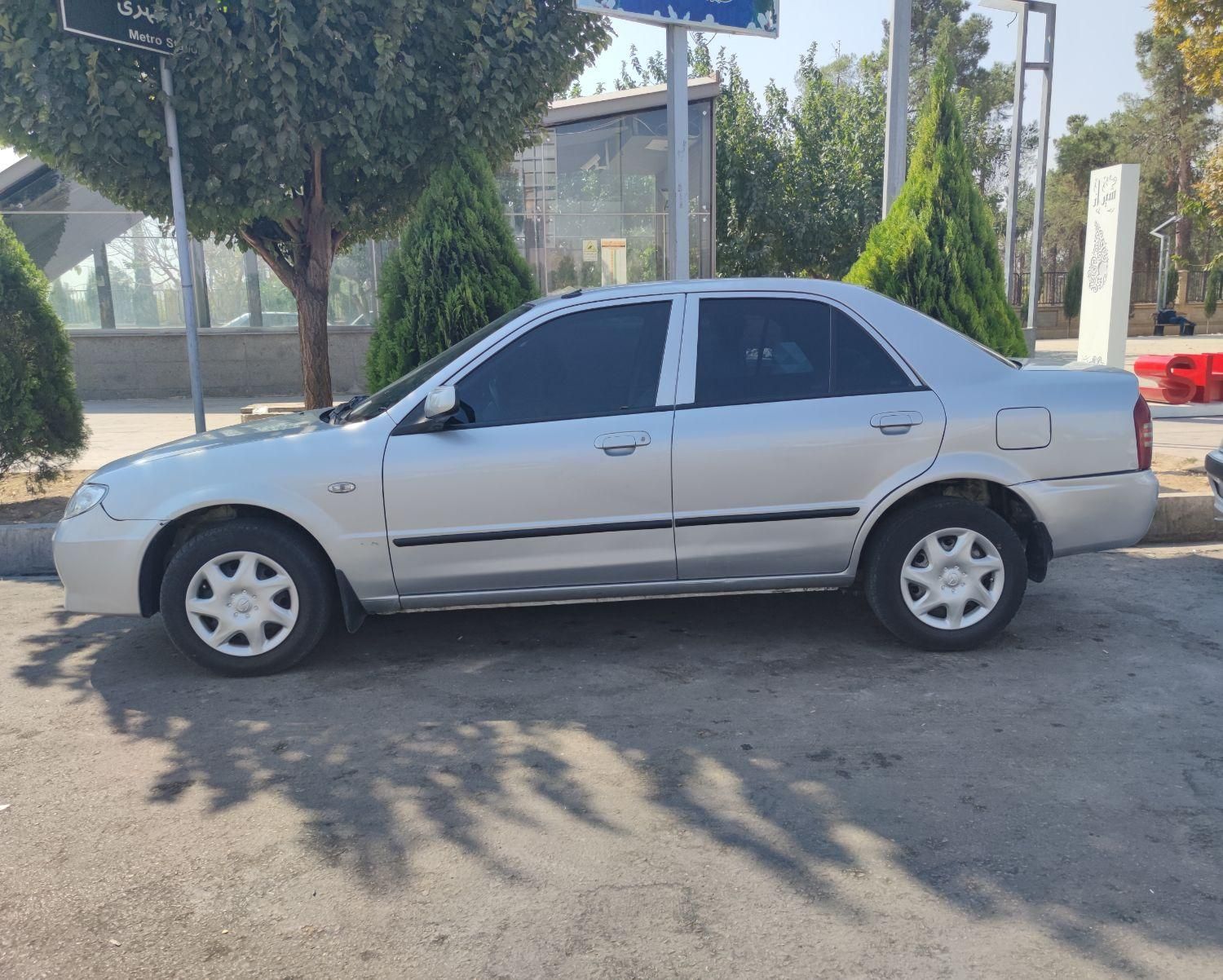 مزدا 323 دنده ای - 1383