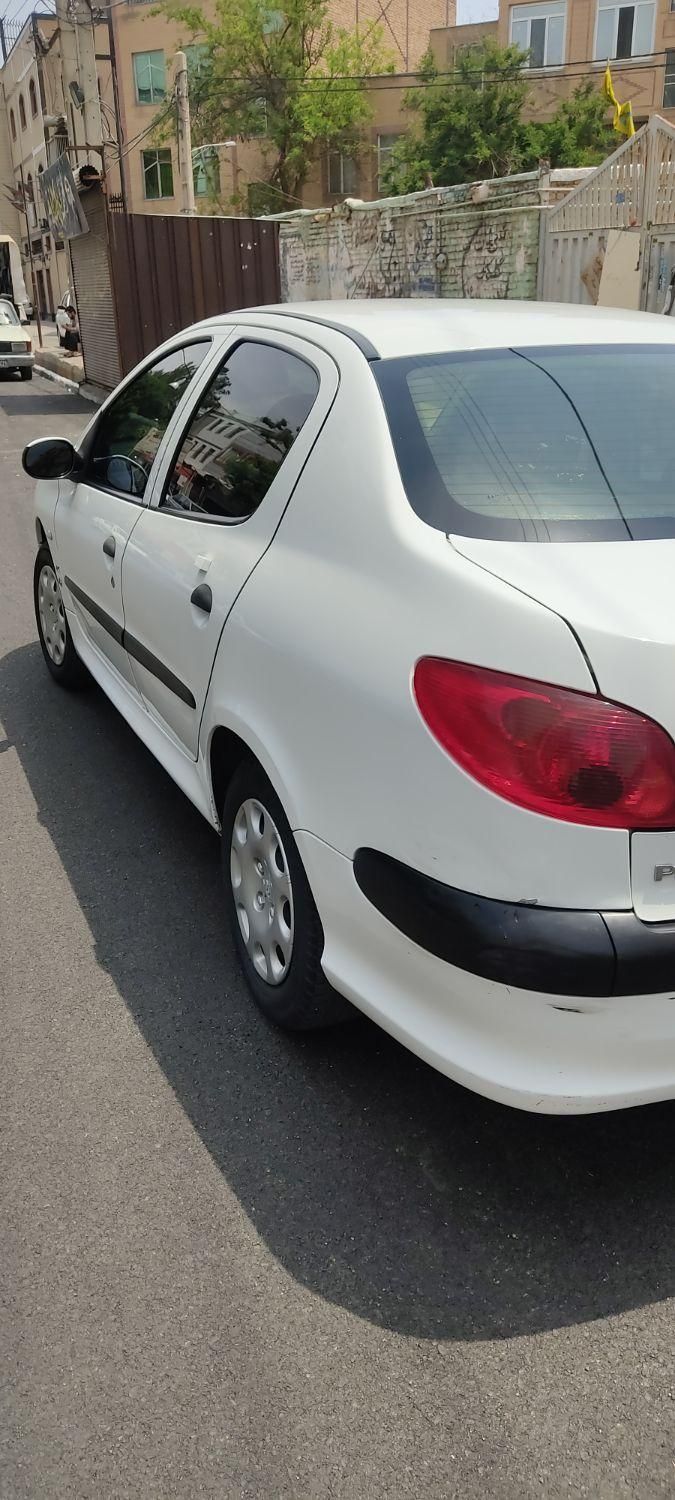 پژو ۲۰۶ صندوق دار v8 - 1398