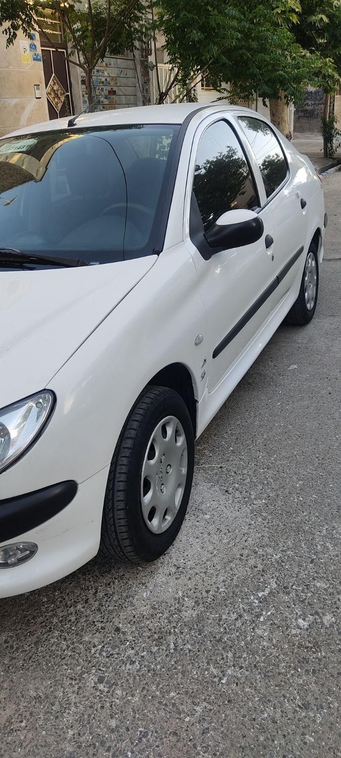 پژو ۲۰۶ صندوق دار v8 - 1398
