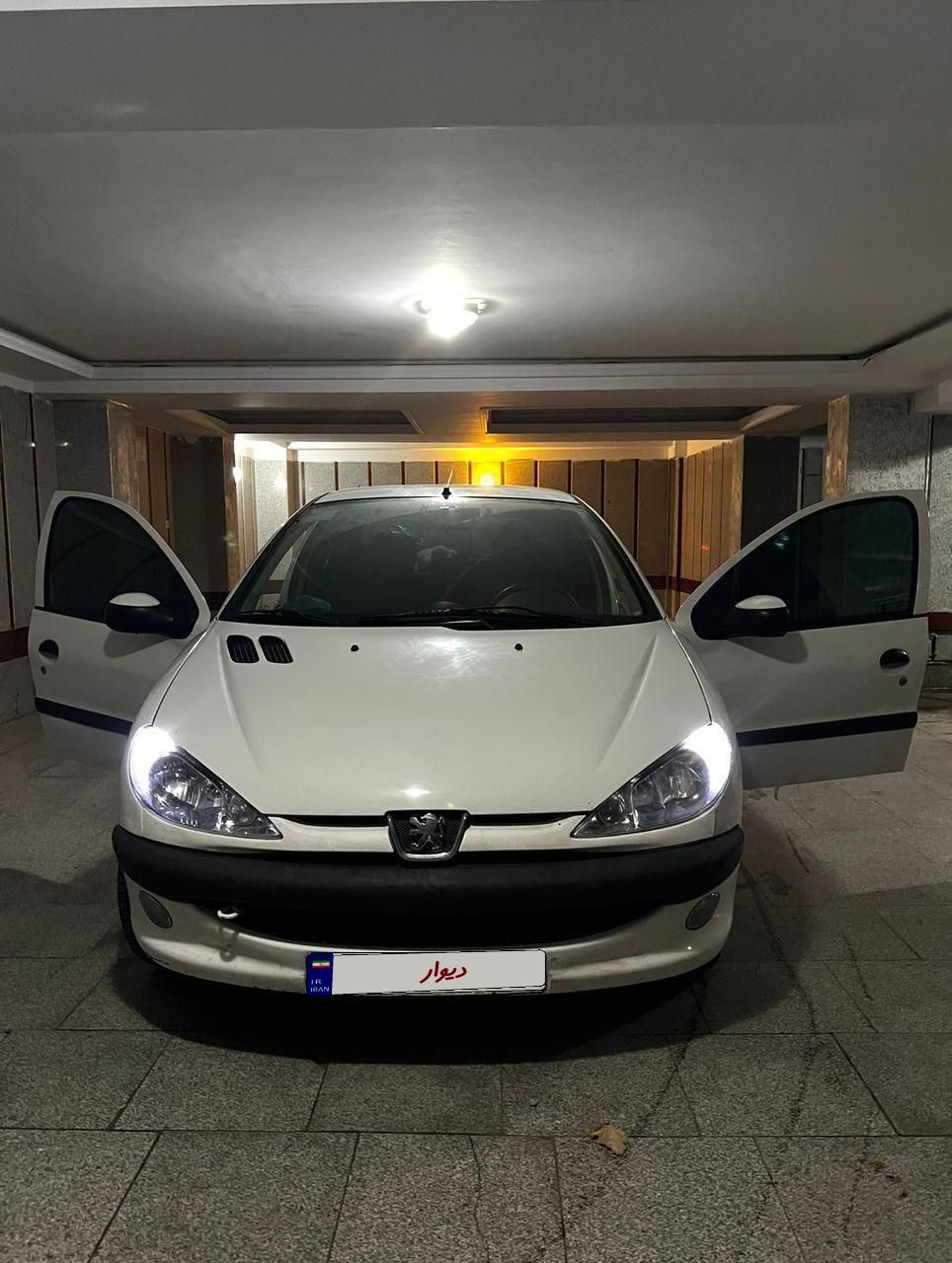 پژو ۲۰۶ صندوق دار v8 - 1395