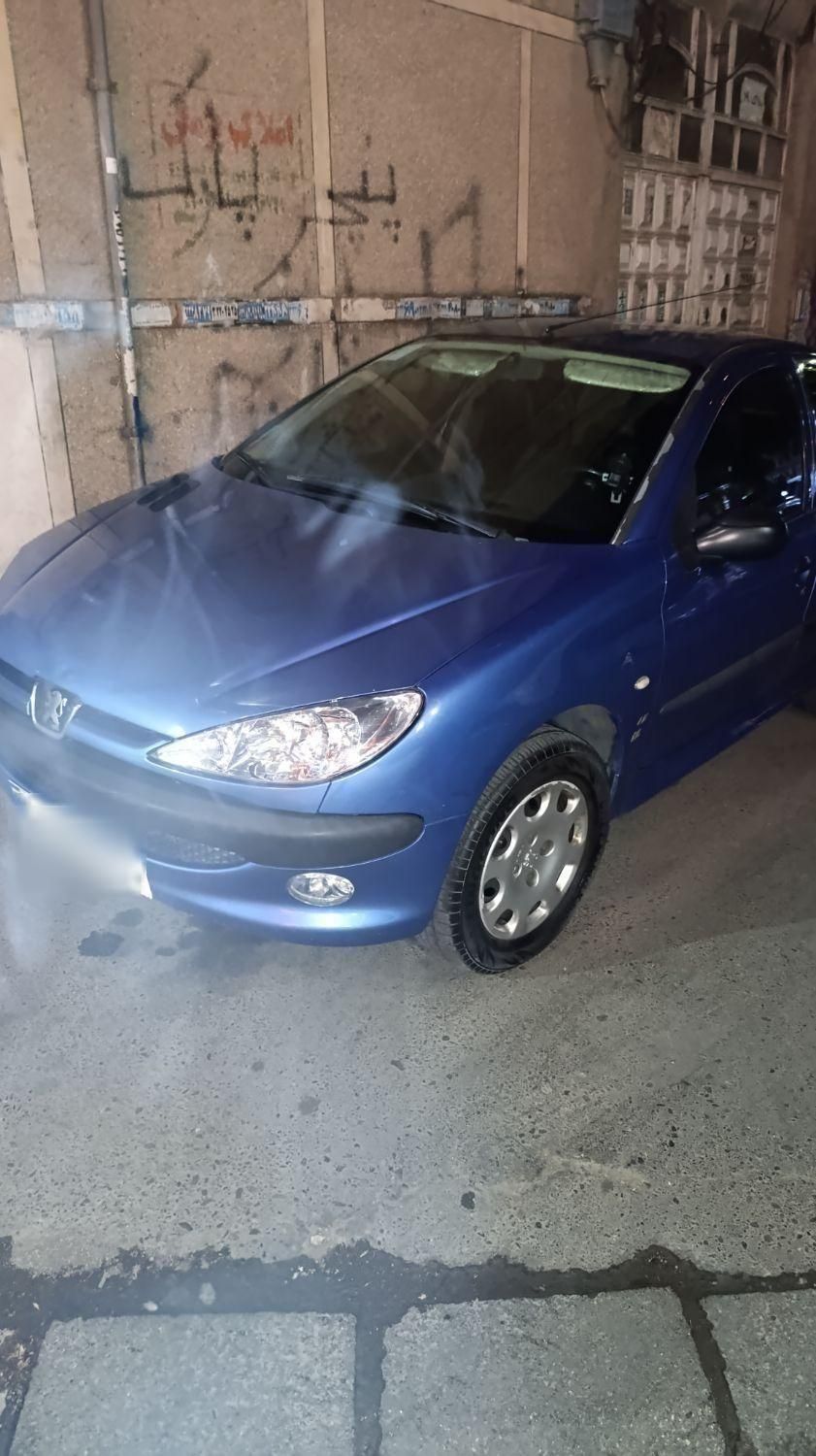 پژو ۲۰۶ صندوق دار v8 - 1396