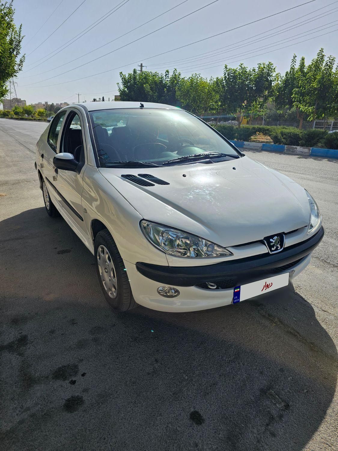 پژو ۲۰۶ صندوق دار v8 - 1399