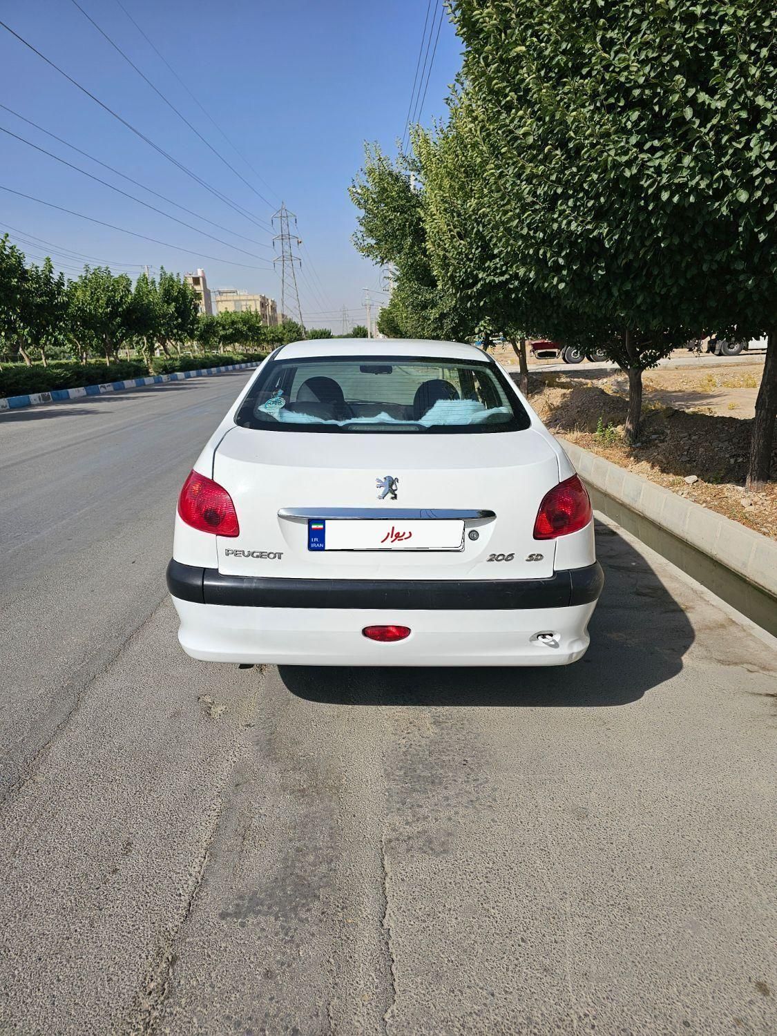 پژو ۲۰۶ صندوق دار v8 - 1399