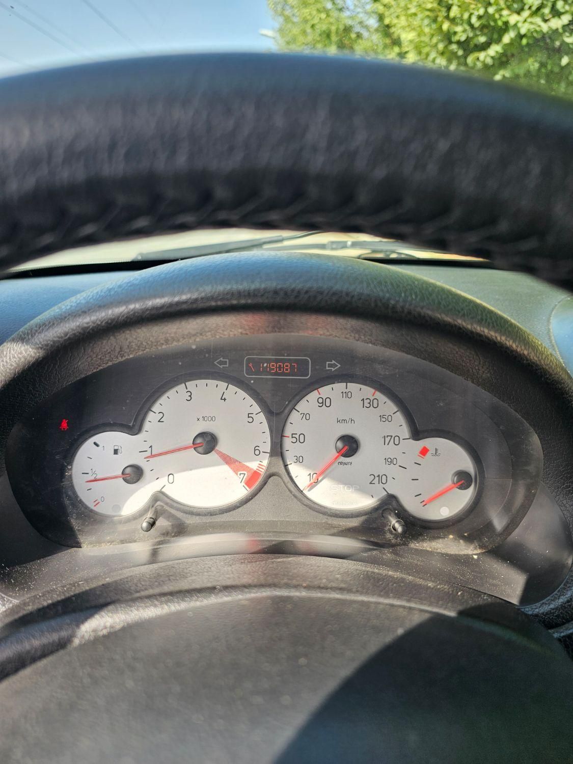 پژو ۲۰۶ صندوق دار v8 - 1399
