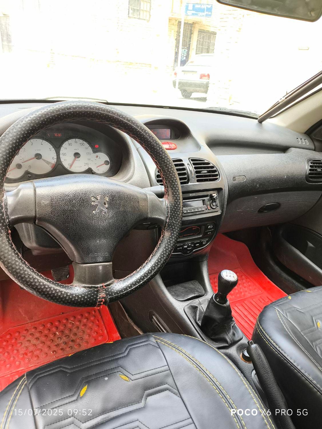 پژو ۲۰۶ صندوق دار v8 - 1397