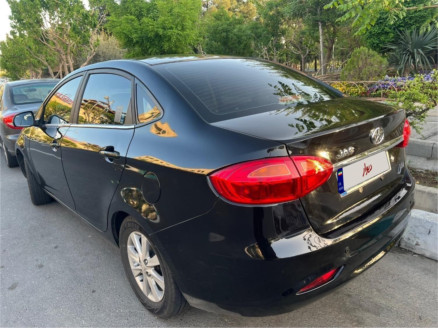 جک J4 اتوماتیک ساده - 1400