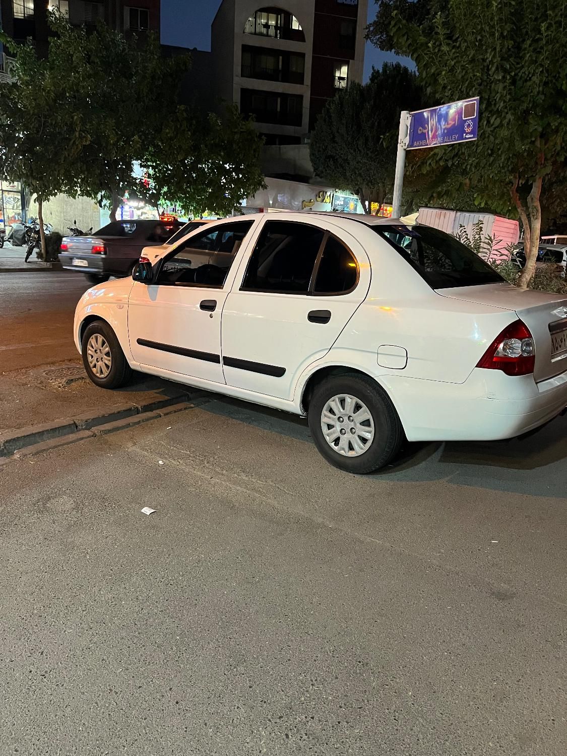 تیبا صندوق دار SX - 1394