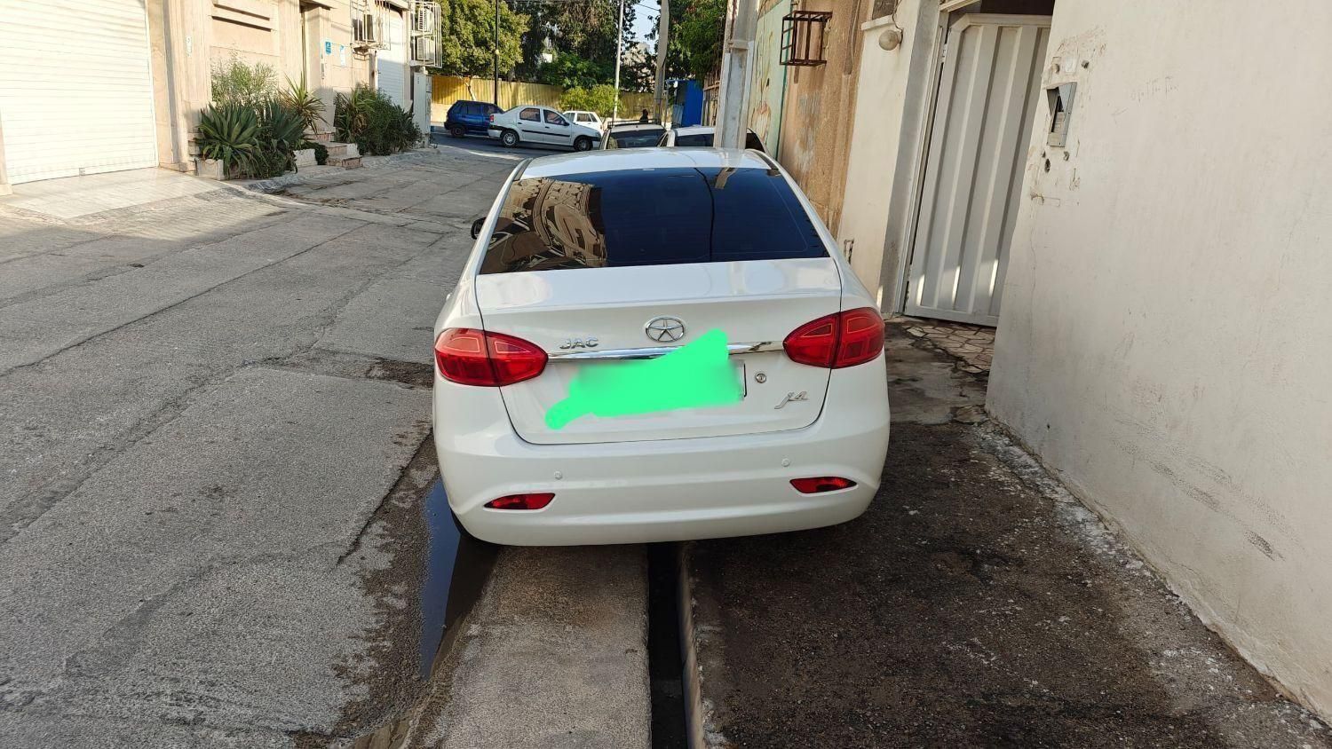جک J4 اتوماتیک ساده - 1403