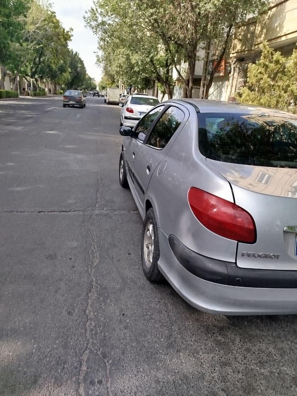 پژو ۲۰۶ صندوق دار v2 - 1388