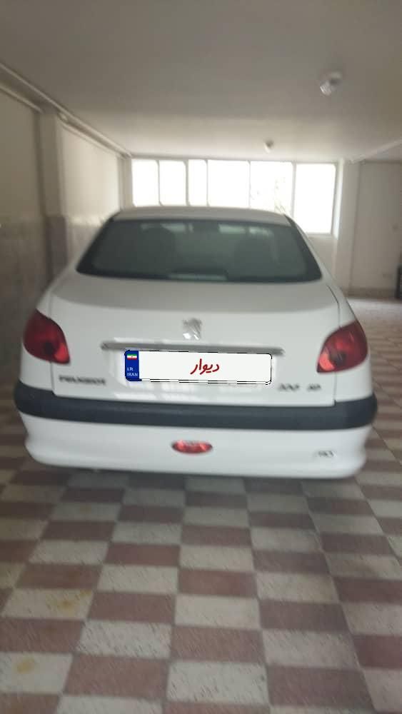 پژو ۲۰۶ صندوق دار v8 - 1394