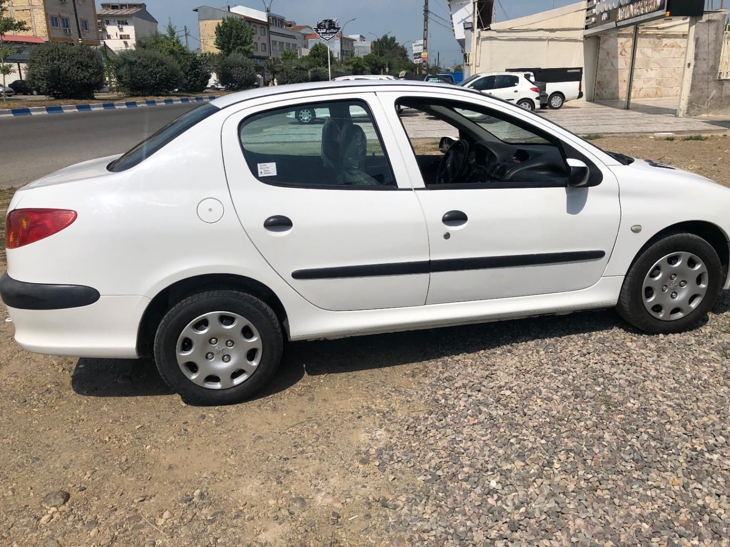پژو ۲۰۶ صندوق دار v8 - 1395