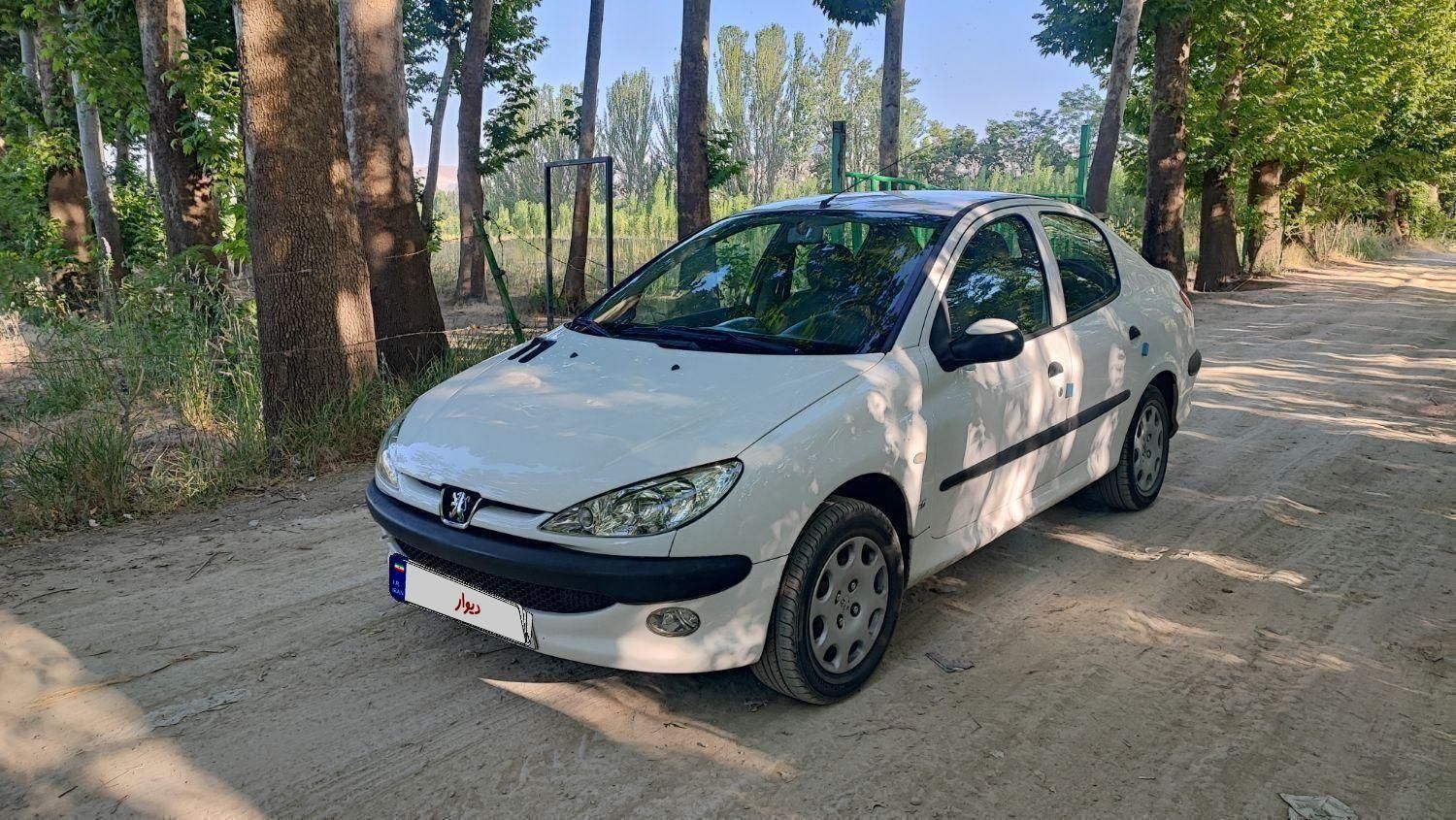 پژو ۲۰۶ صندوق دار v8 - 1397