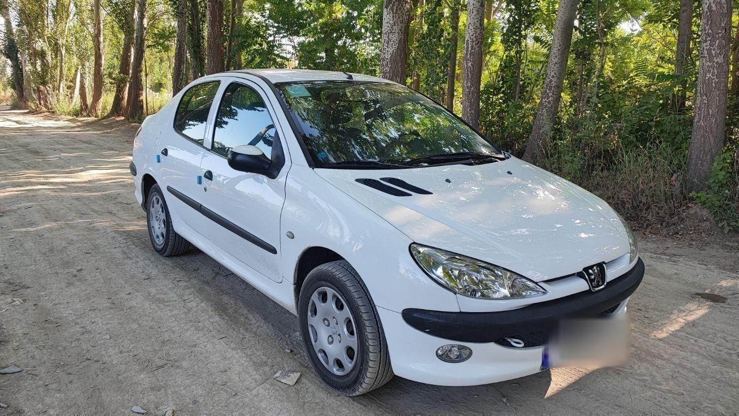 پژو ۲۰۶ صندوق دار v8 - 1397