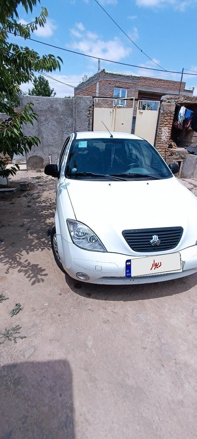 تیبا صندوق دار SX - 1400