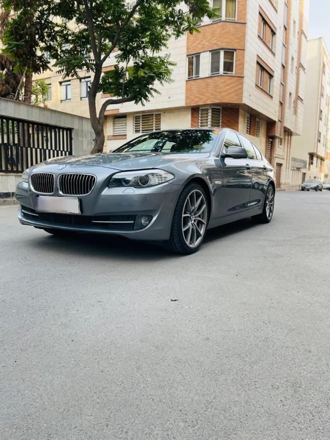 ب ام و سری 5 523i - 2011