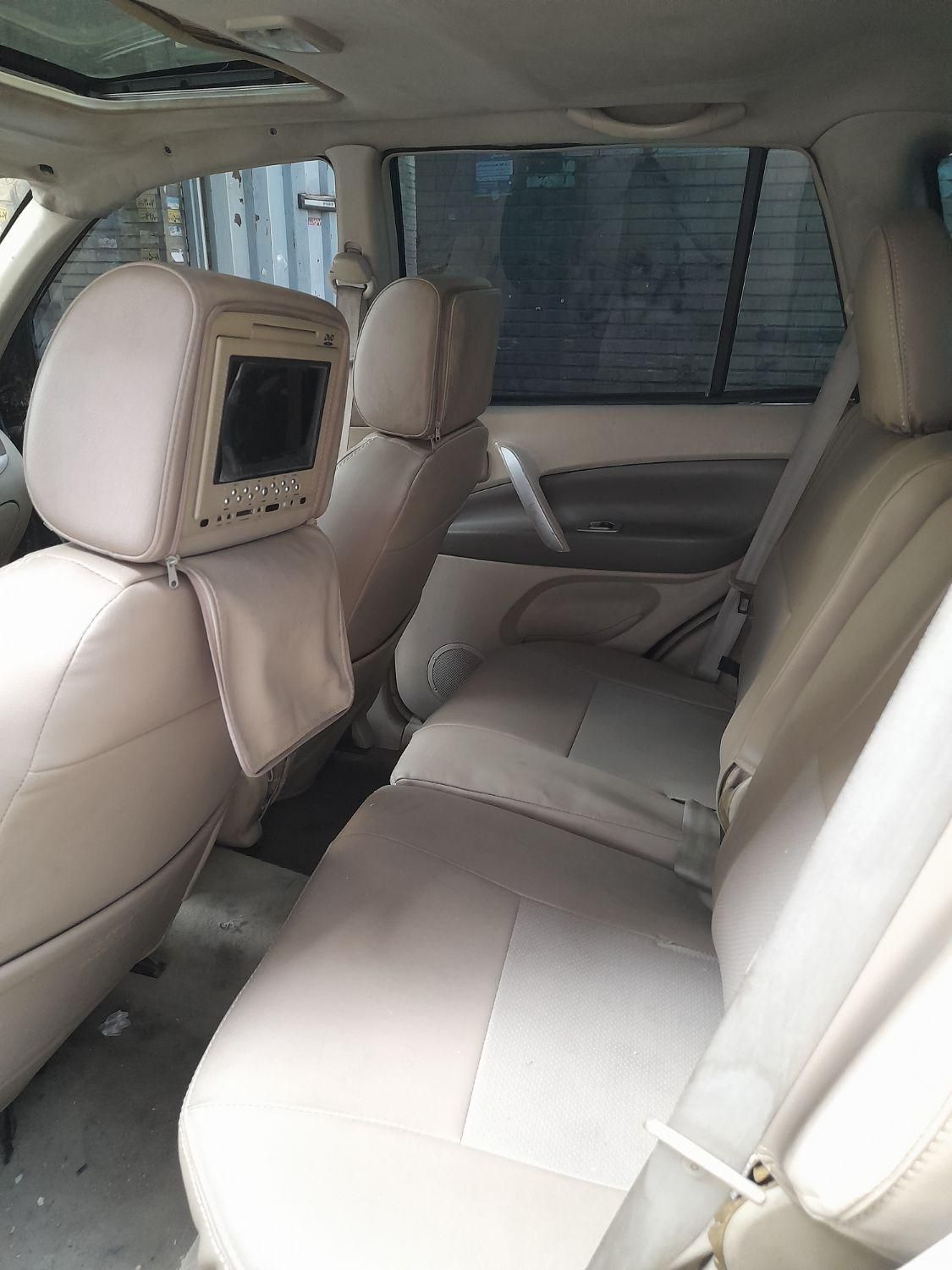 ام وی ام X33 دنده‌ای ساده - 1391