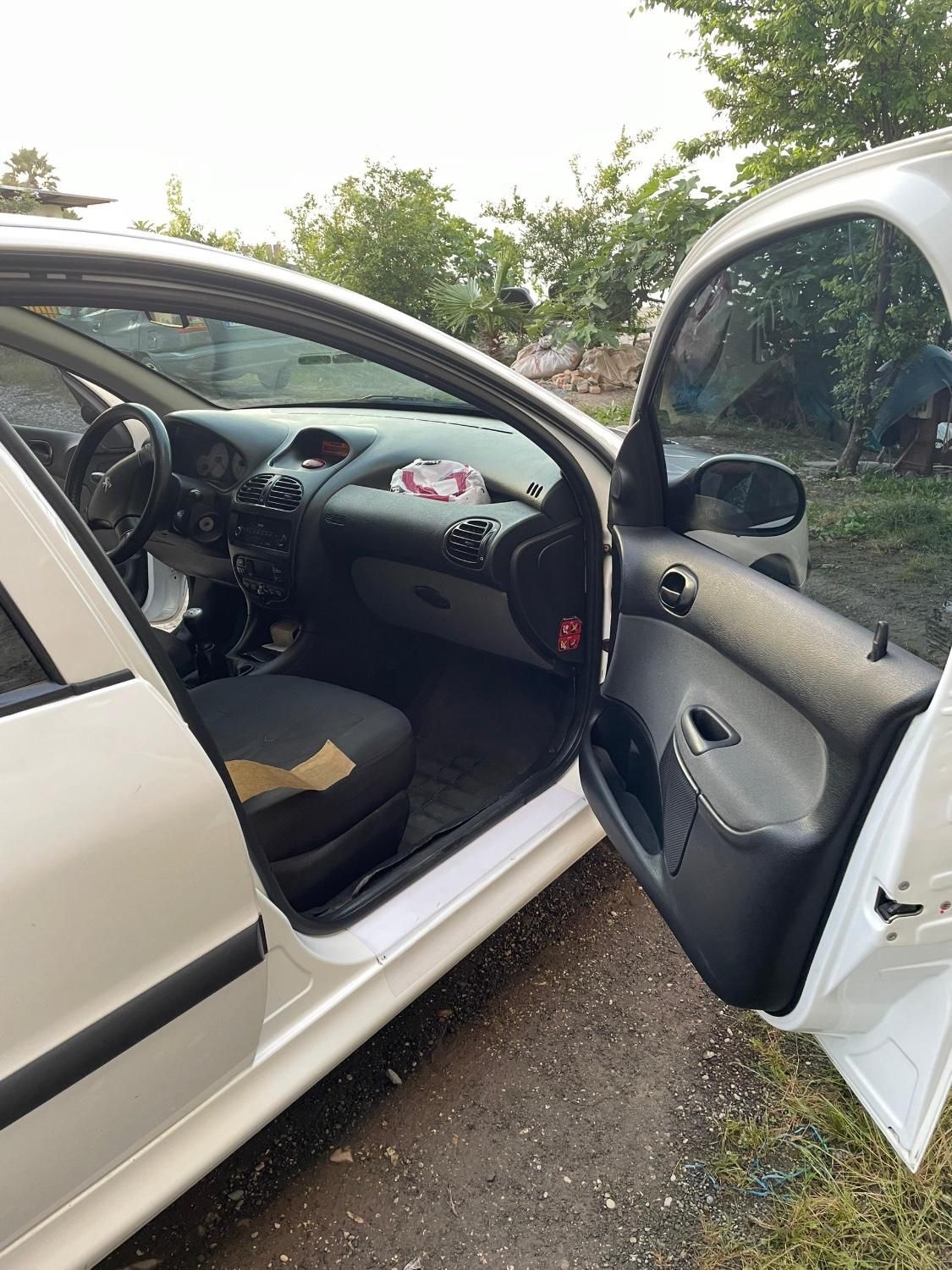 پژو ۲۰۶ صندوق دار v8 - 1399