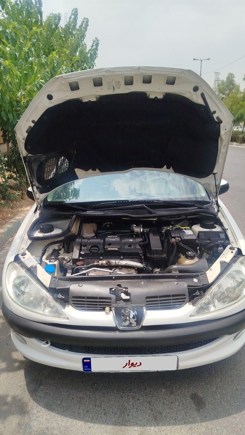 پژو ۲۰۶ صندوق دار v8 - 1394