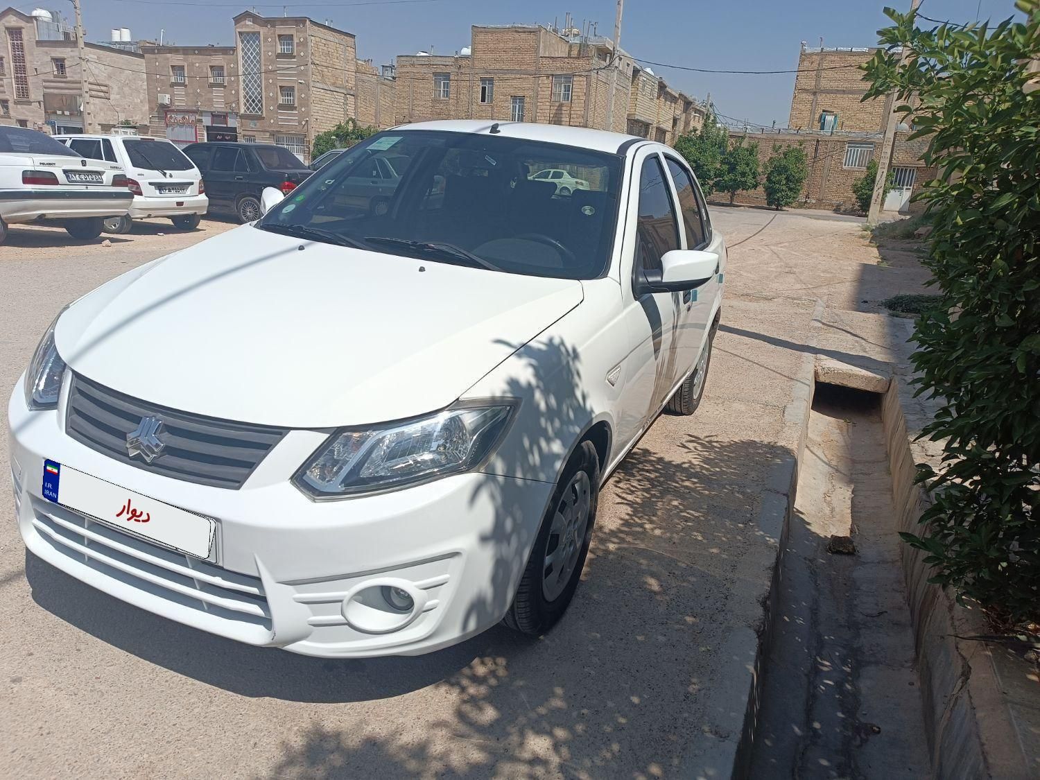 ساینا S دنده‌ای معمولی - 1400