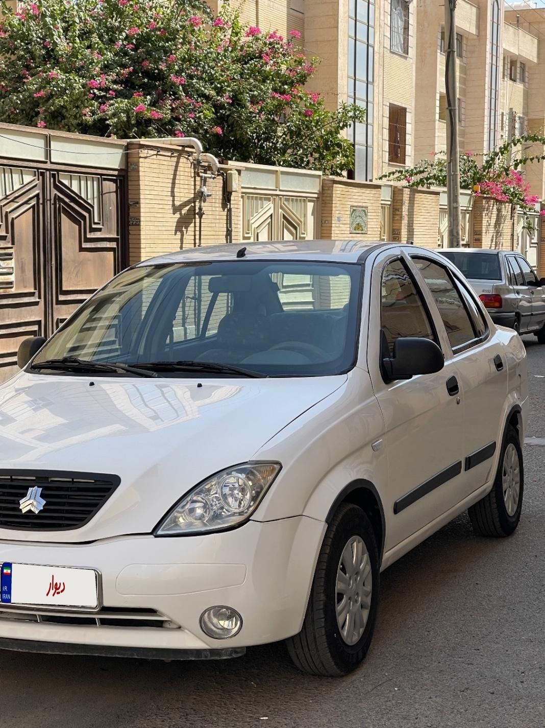 تیبا صندوق دار EX - 1394