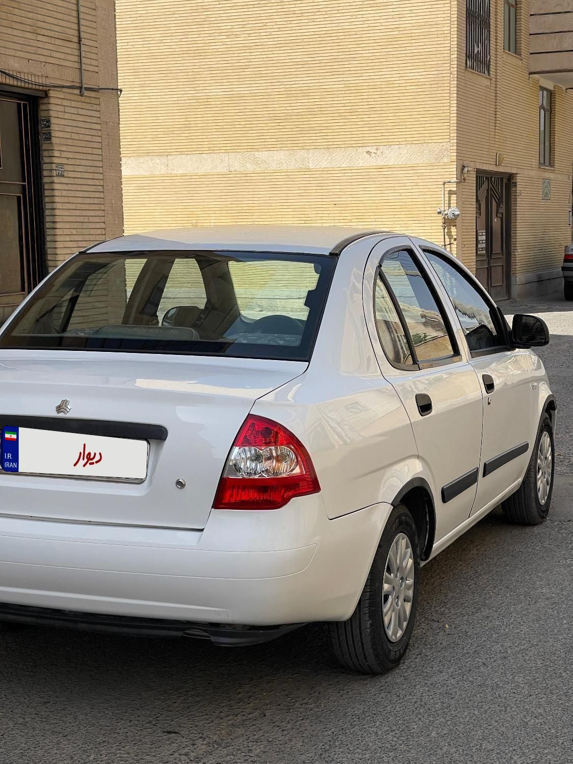 تیبا صندوق دار EX - 1394