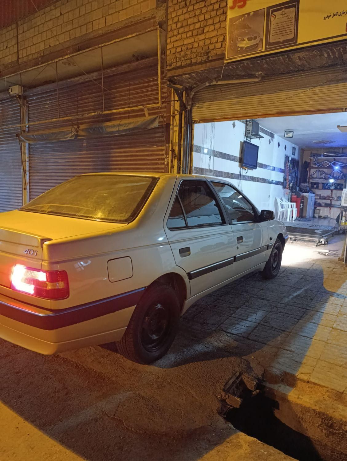 پژو 405 SLX بنزینی TU5 - 1391