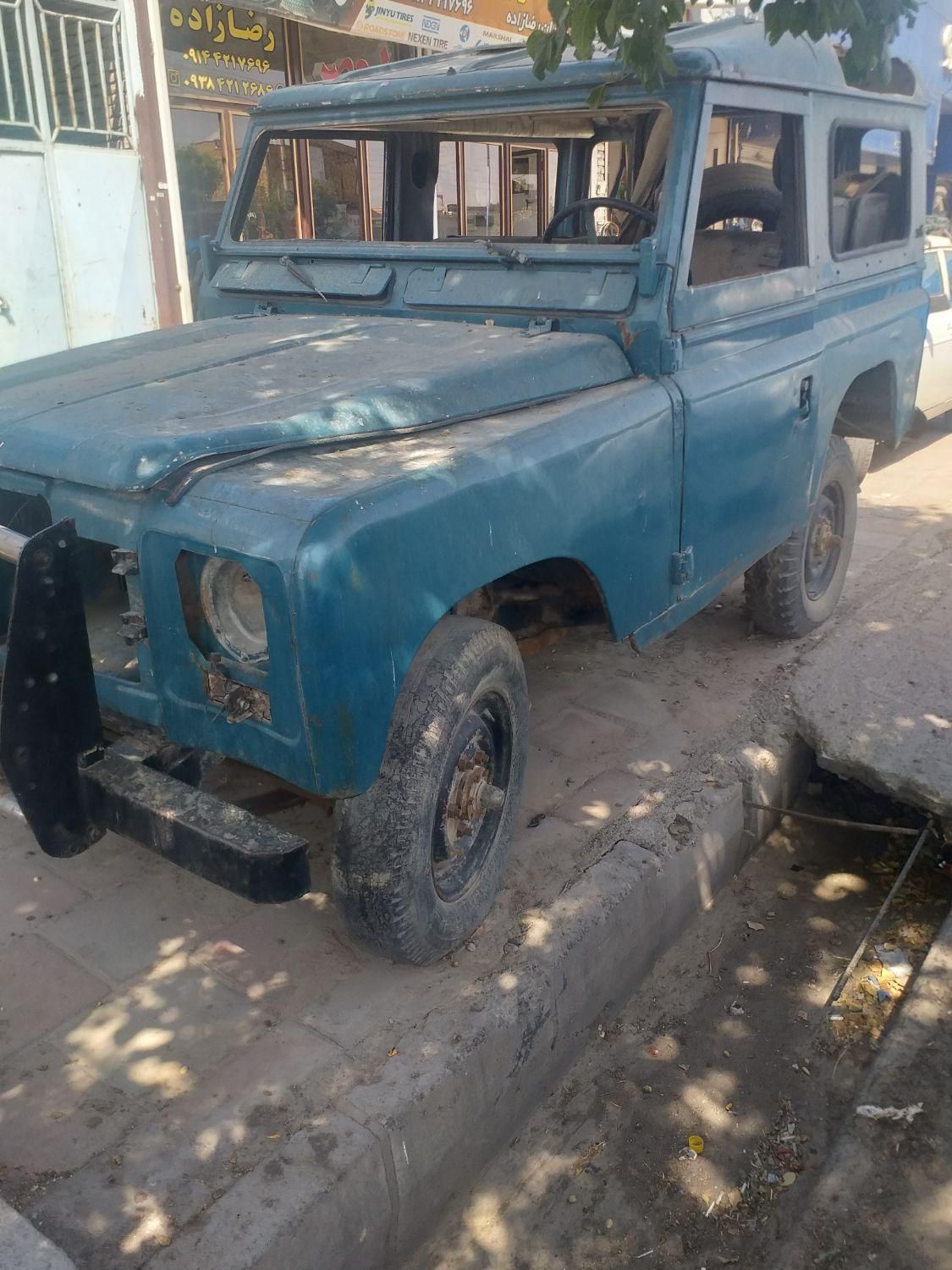 خودرو لندرور، سری (مونتاژ) آگهی ann_19445974