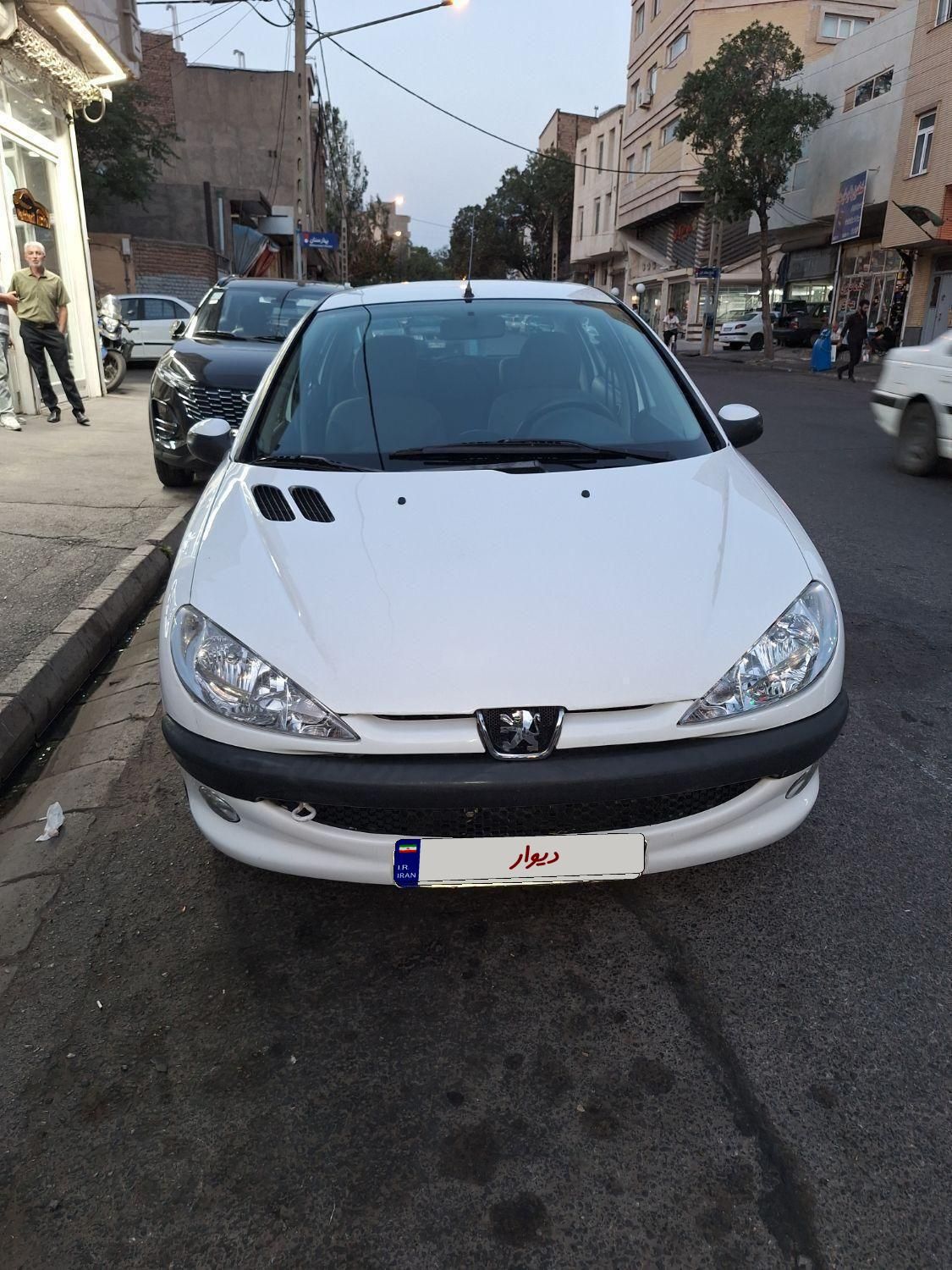 پژو ۲۰۶ صندوق دار v8 - 1398