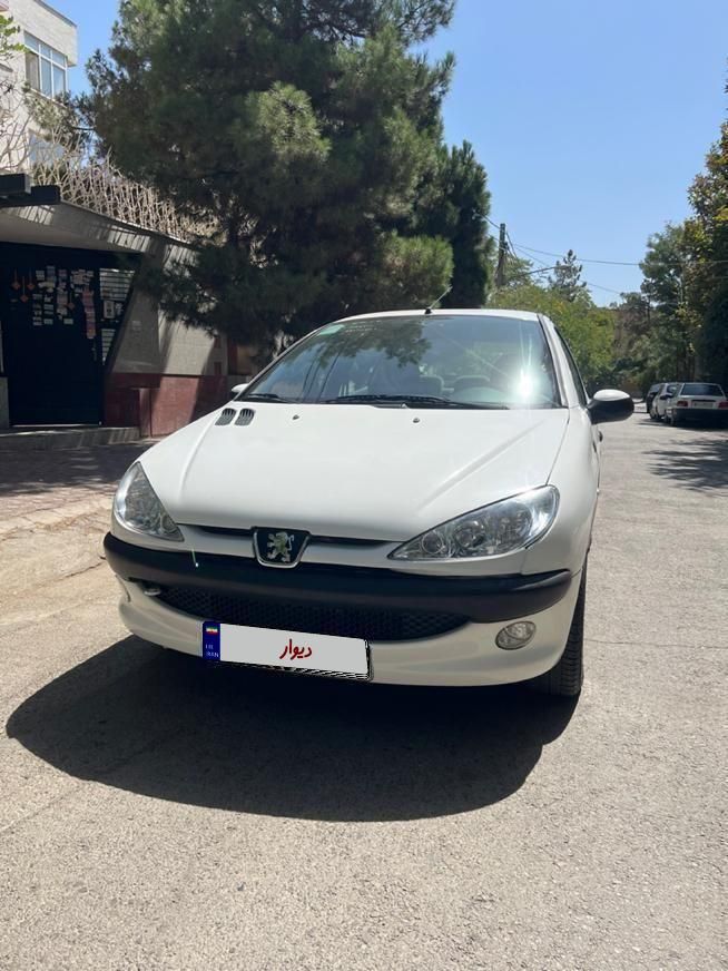 پژو ۲۰۶ صندوق دار v8 - 1397